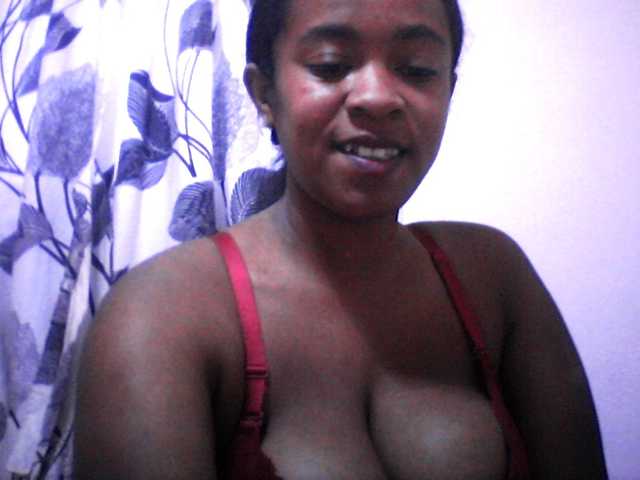 silviaLaBombe live cam on BongaCams