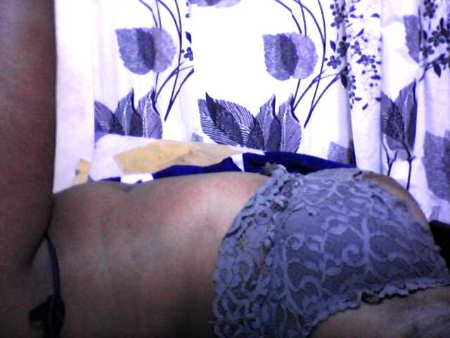 silviaLaBombe's BongaCams show and profile