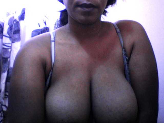 silviaLaBombe live cam on BongaCams
