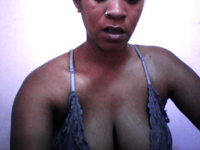 silviaLaBombe live cam on BongaCams
