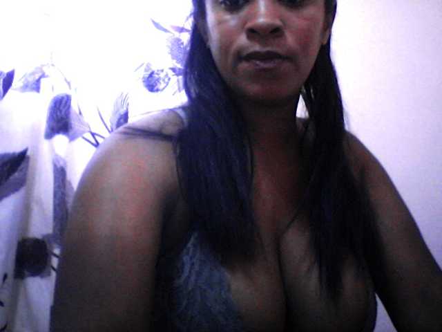 silviaLaBombe live cam on BongaCams