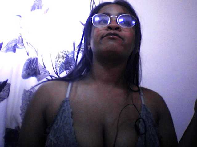 silviaLaBombe live cam on BongaCams