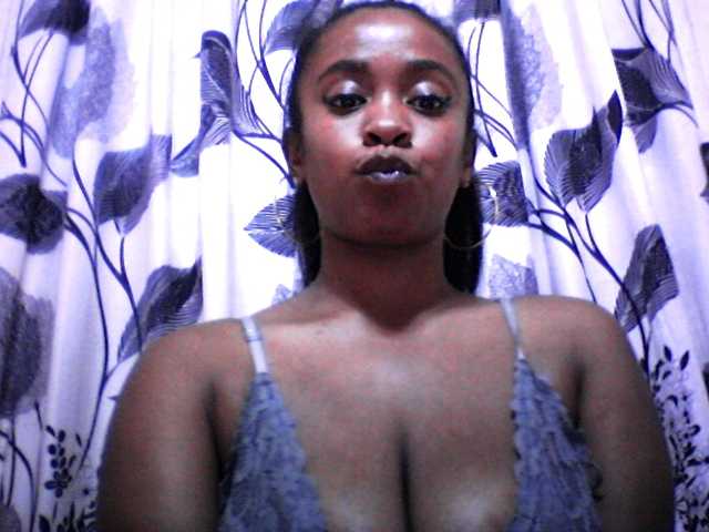 silviaLaBombe live cam on BongaCams