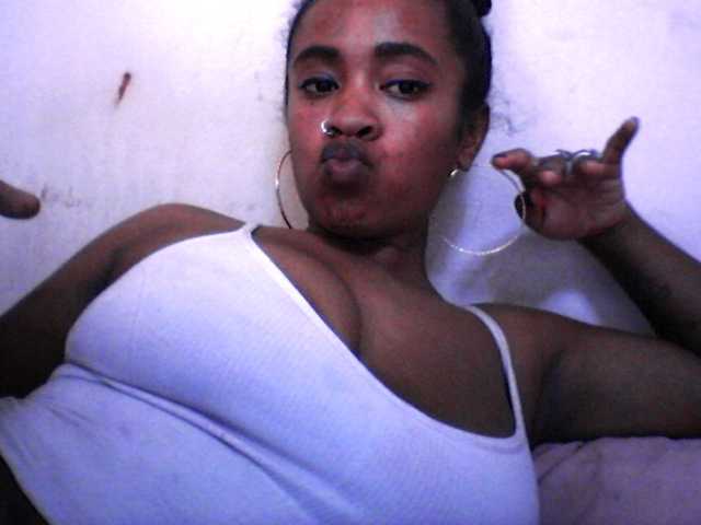 silviaLaBombe live cam on BongaCams