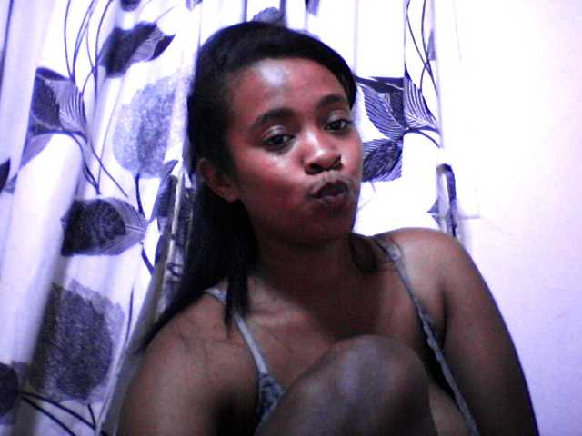 silviaLaBombe live cam on BongaCams