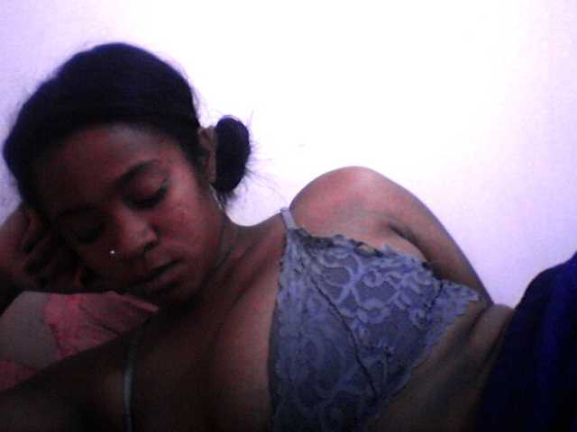 silviaLaBombe live cam on BongaCams