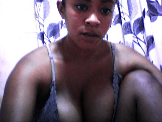 silviaLaBombe's BongaCams show and profile