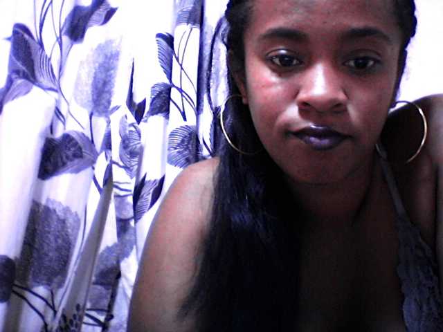 silviaLaBombe live cam on BongaCams