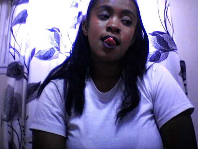 silviaLaBombe live cam on BongaCams