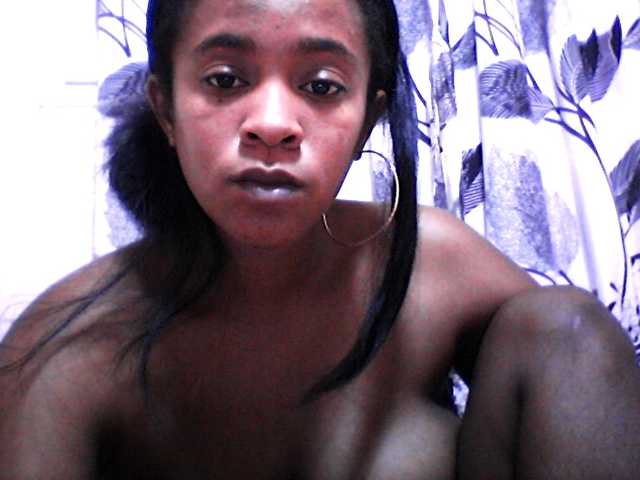 silviaLaBombe live cam