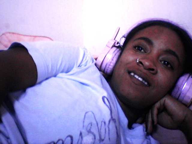 silviaLaBombe live cam on BongaCams