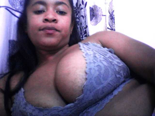 silviaLaBombe live cam on BongaCams