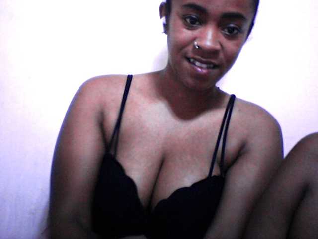 silviaLaBombe live cam on BongaCams