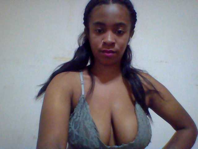 silviaLaBombe live cam on BongaCams