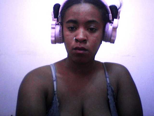 silviaLaBombe live cam on BongaCams