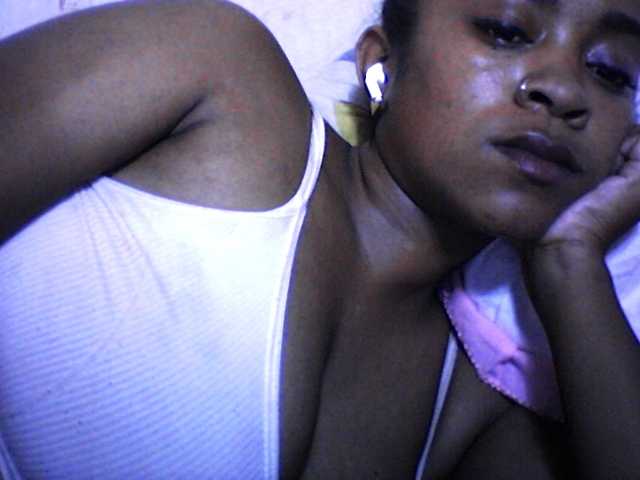 silviaLaBombe live cam on BongaCams