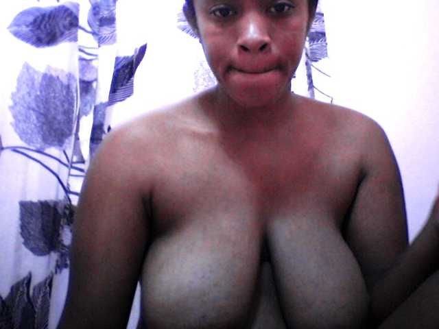 silviaLaBombe live cam on BongaCams
