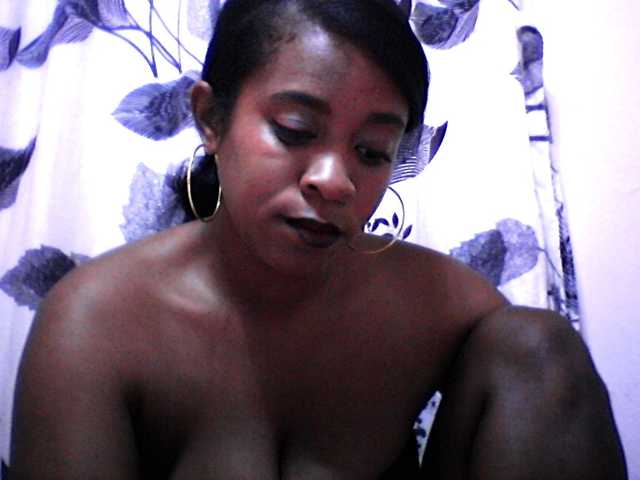 silviaLaBombe live cam on BongaCams