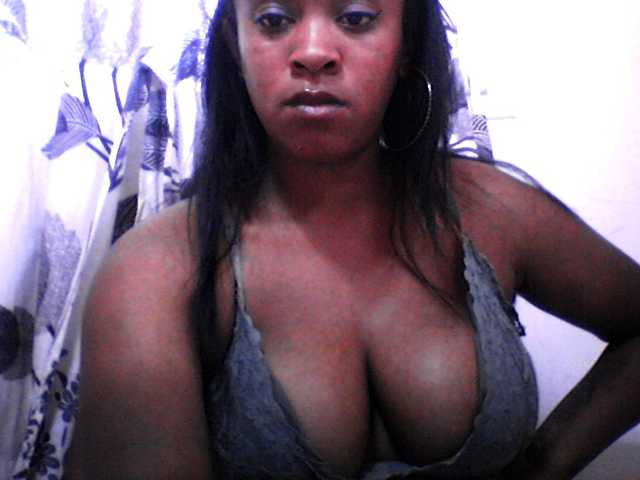 silviaLaBombe live cam on BongaCams