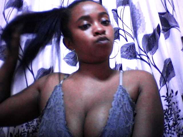 silviaLaBombe live cam on BongaCams