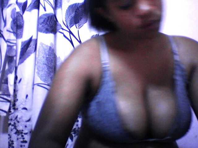 silviaLaBombe live cam on BongaCams