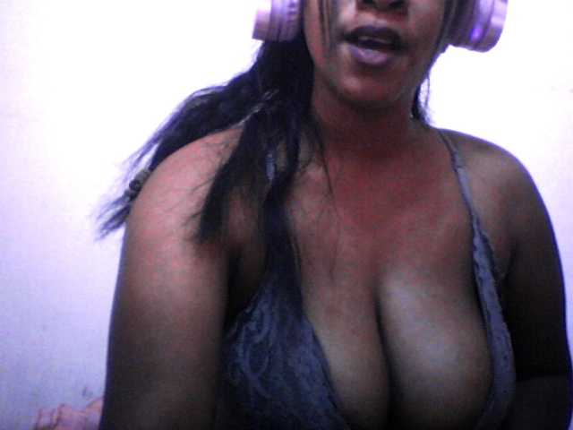 silviaLaBombe live cam on BongaCams