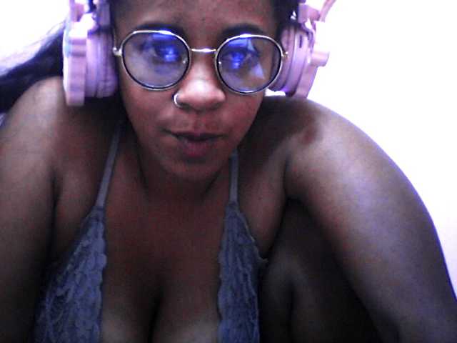 silviaLaBombe live cam on BongaCams
