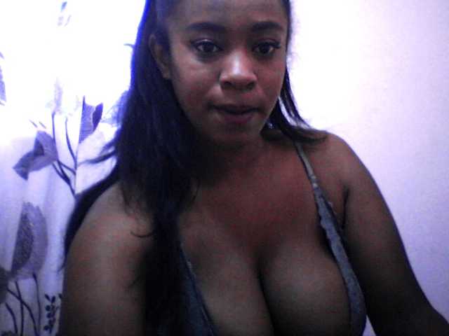 silviaLaBombe live cam on BongaCams