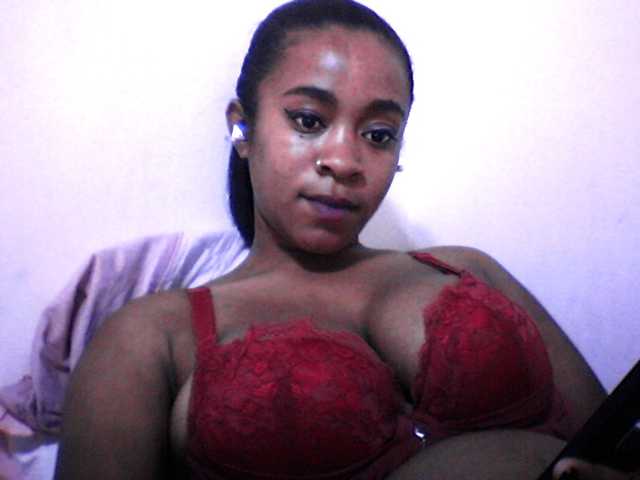 silviaLaBombe live cam on BongaCams