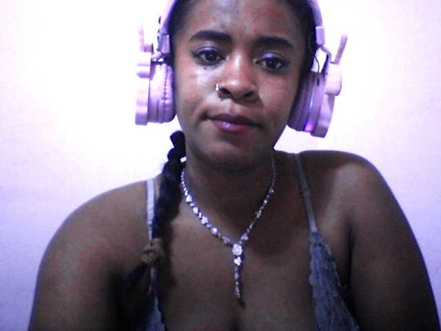 silviaLaBombe live cam on BongaCams