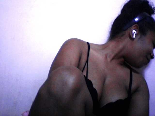 silviaLaBombe live cam on BongaCams