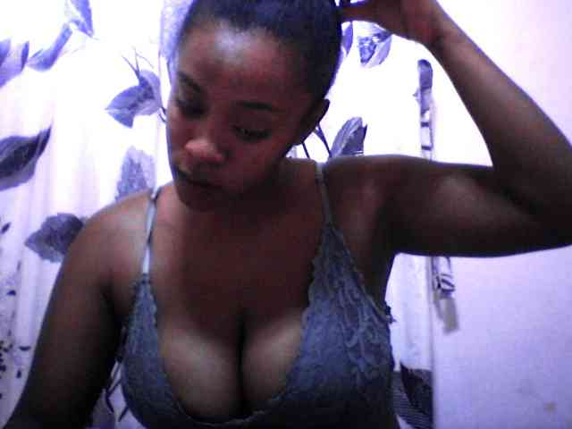 silviaLaBombe webcam