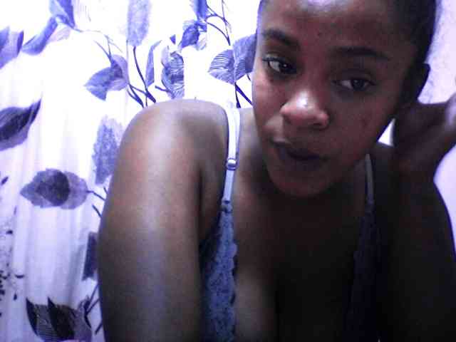 silviaLaBombe webcam