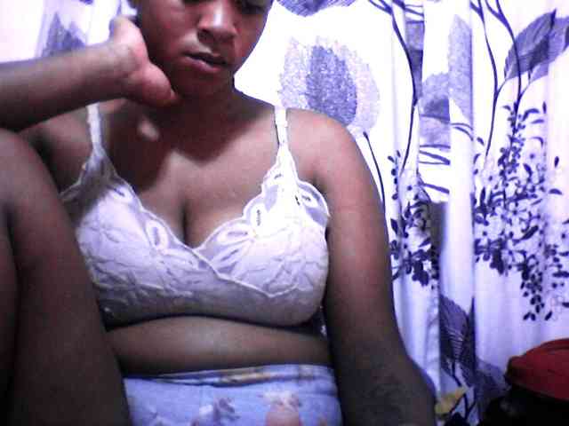 Modèle: silviaLaBombe