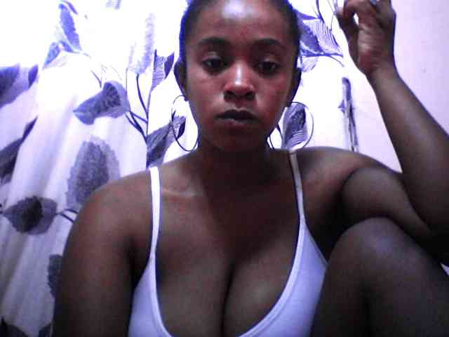 silviaLaBombe webcam
