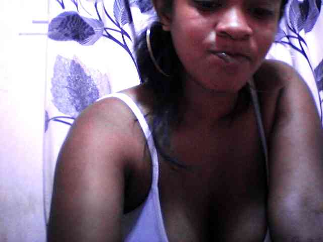 silviaLaBombe webcam