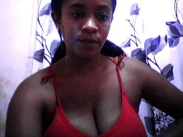 silviaLaBombe webcam