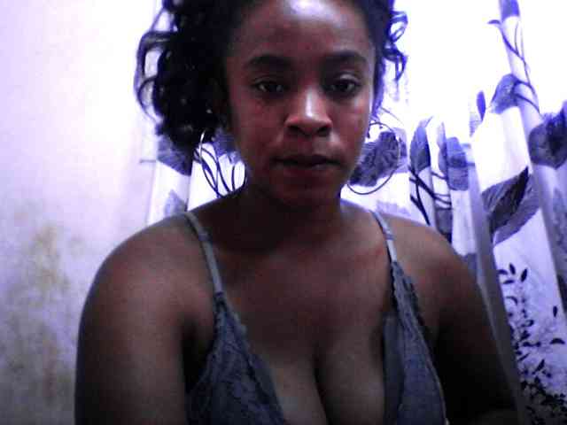 silviaLaBombe webcam