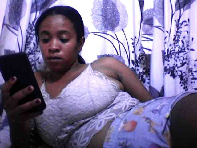 Modèle: silviaLaBombe