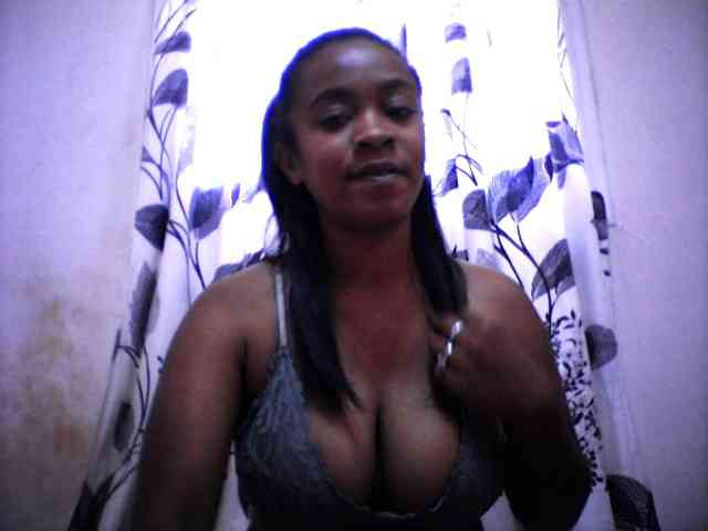 silviaLaBombe webcam