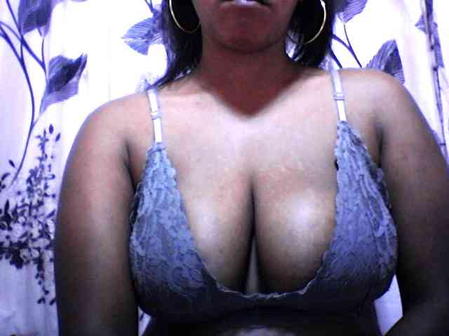 silviaLaBombe webcam