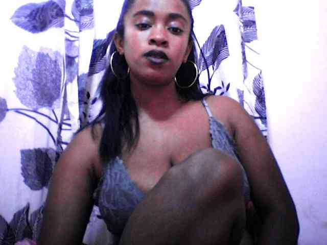 silviaLaBombe webcam