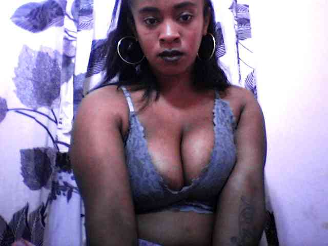 silviaLaBombe webcam