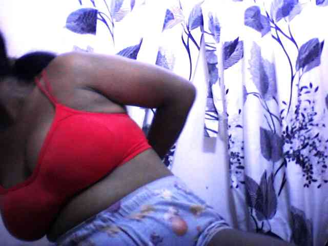 silviaLaBombe webcam