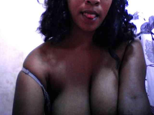 silviaLaBombe webcam