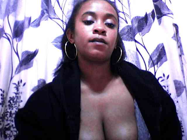 silviaLaBombe webcam