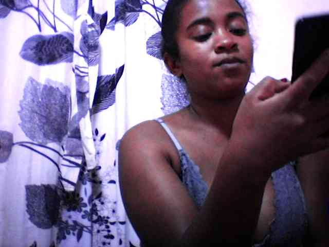 silviaLaBombe webcam