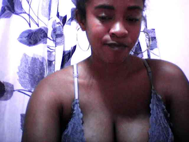 silviaLaBombe webcam
