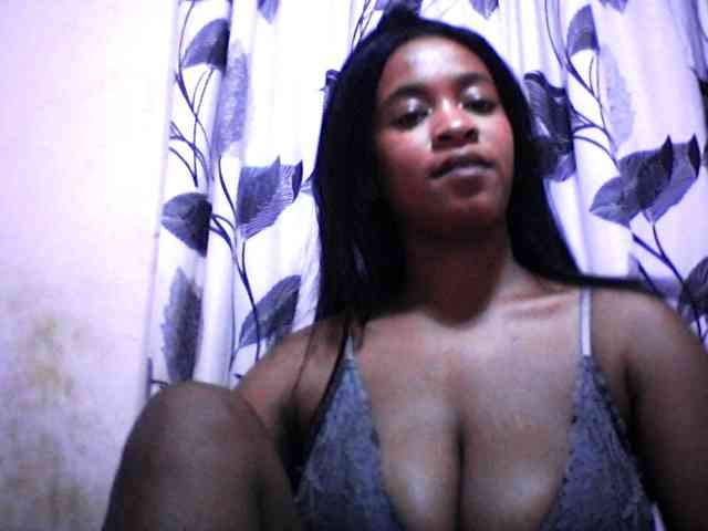 silviaLaBombe webcam