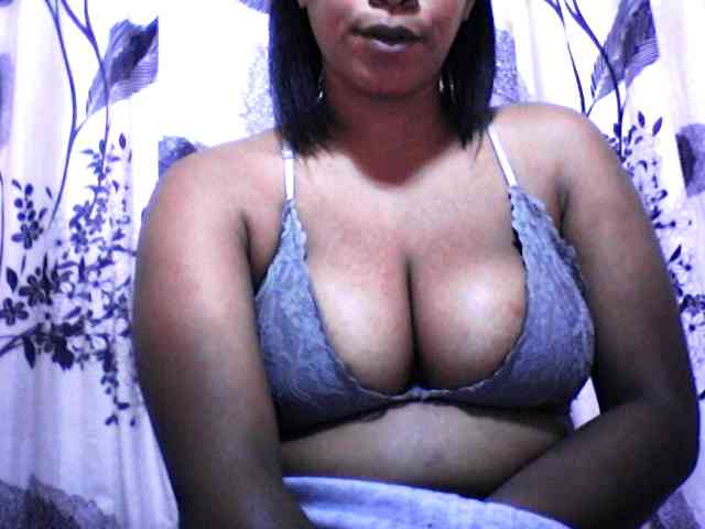 silviaLaBombe webcam